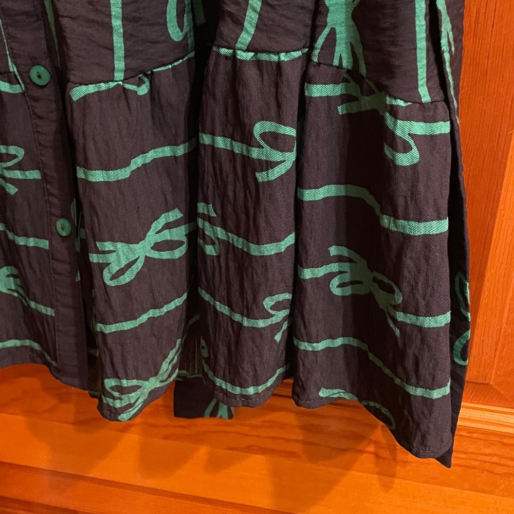 NWT Umgee Navy and Green Bow Button Down Dress w/ Belt size Medium - Picture 5 of 7
